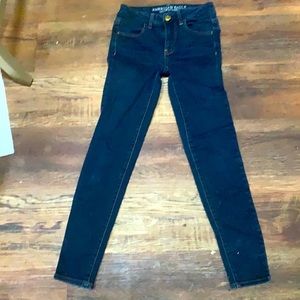 American Eagle jeggings dark blue.. love these.not my sz anymore..
